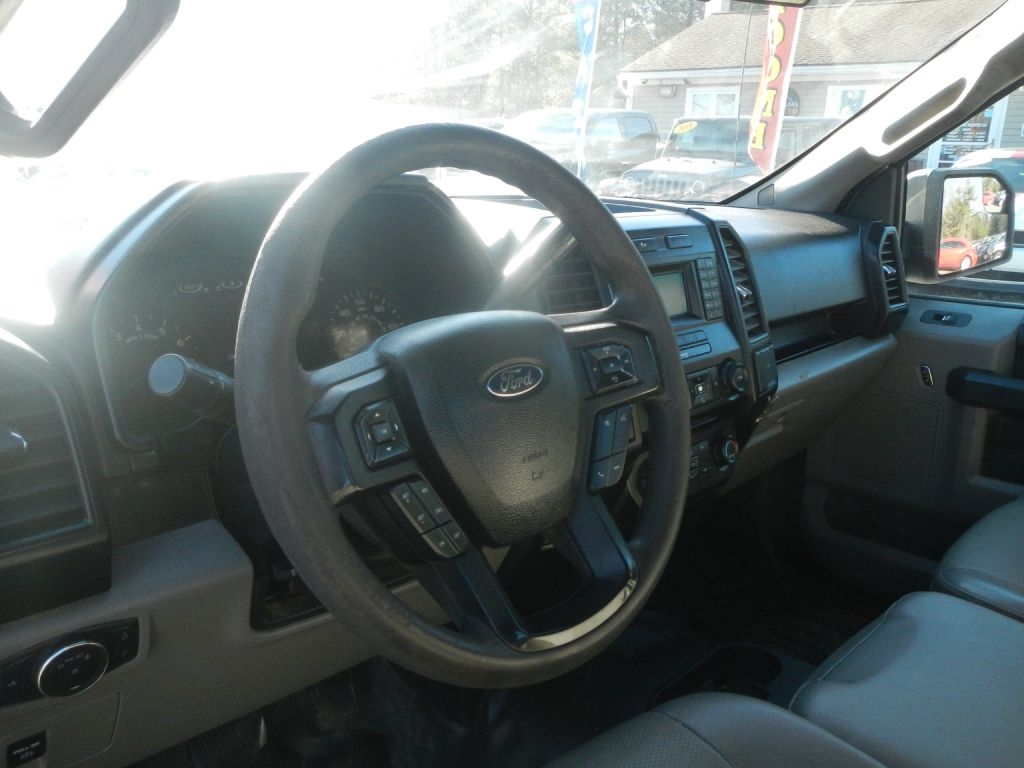 Ford F-150 XL 8-ft. Bed 2WD 2016