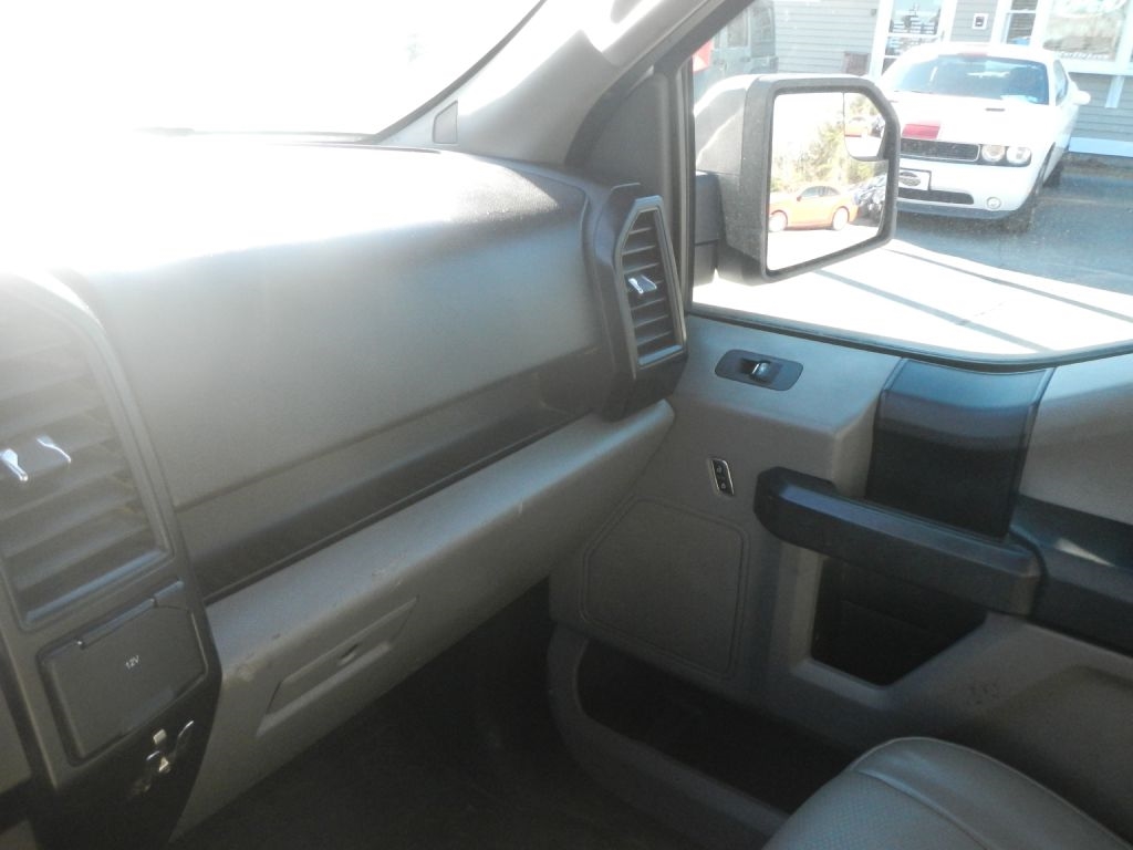 Ford F-150 XL 8-ft. Bed 2WD 2016