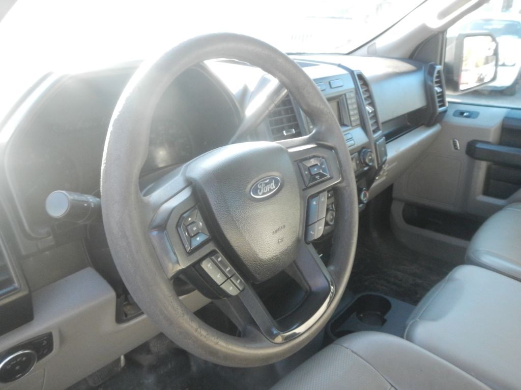 Ford F-150 XL 8-ft. Bed 2WD 2016