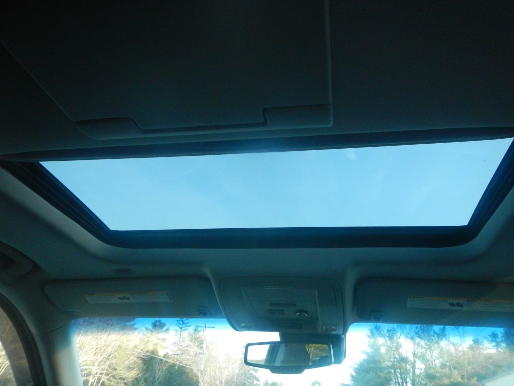 GMC Yukon SLT 4WD 2015