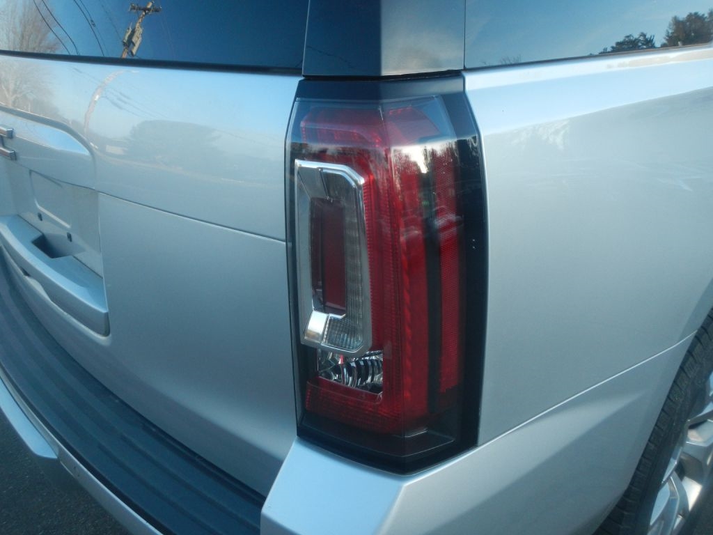 GMC Yukon SLT 4WD 2015