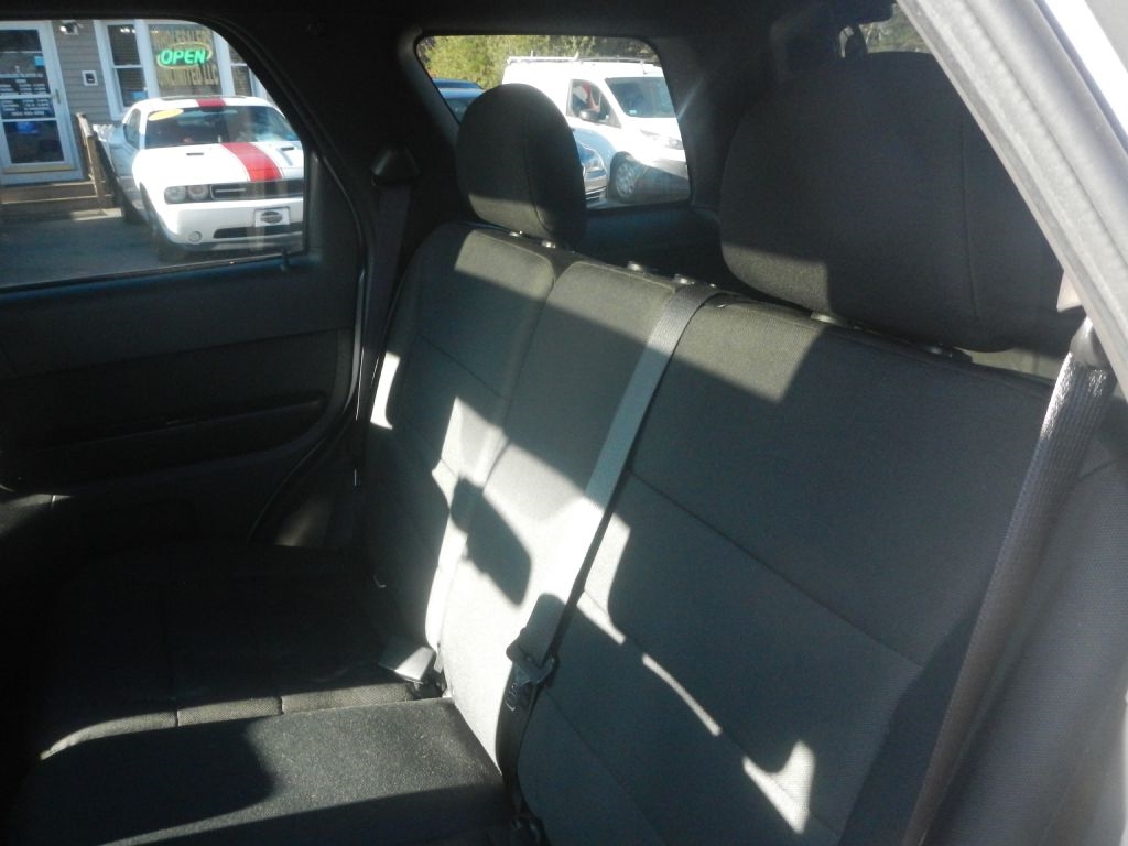 Ford Escape XLT 4WD 2012