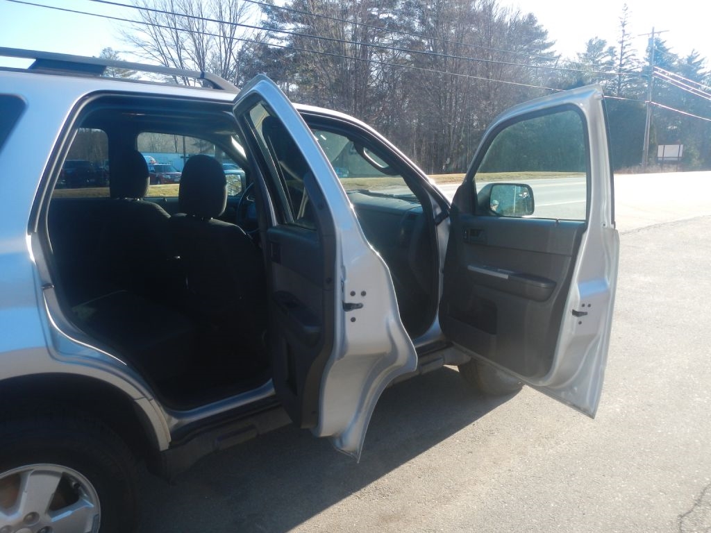 Ford Escape XLT 4WD 2012