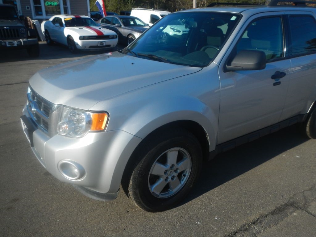 Ford Escape XLT 4WD 2012