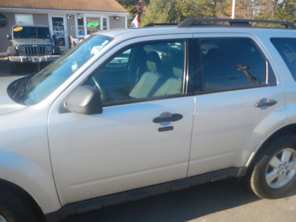 Ford Escape XLT 4WD 2012