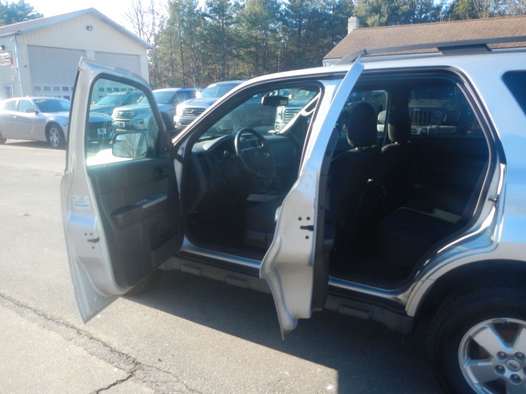 Ford Escape XLT 4WD 2012