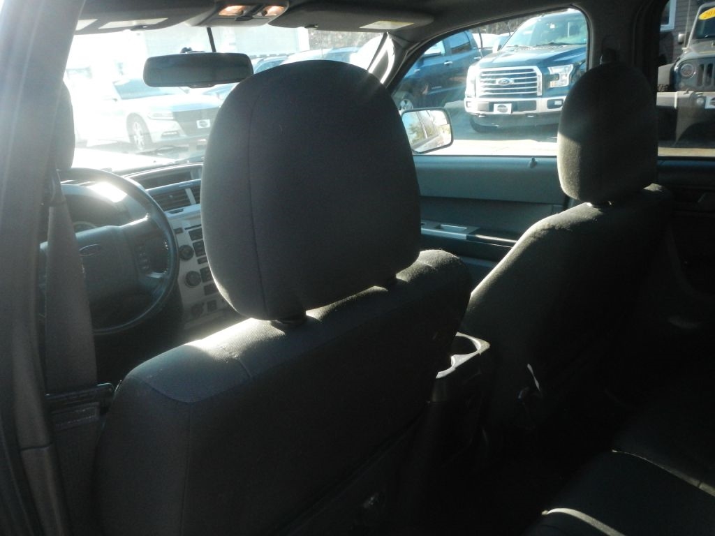 Ford Escape XLT 4WD 2012