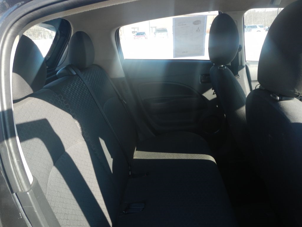 Mitsubishi Mirage ES 2015