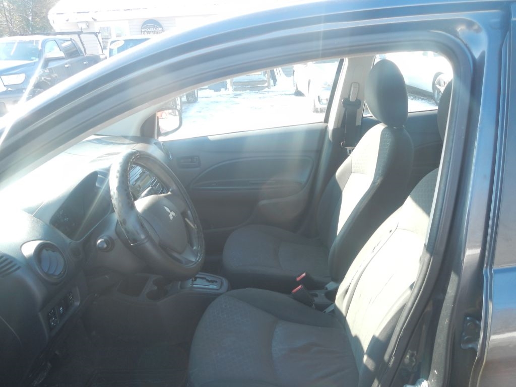 Mitsubishi Mirage ES 2015