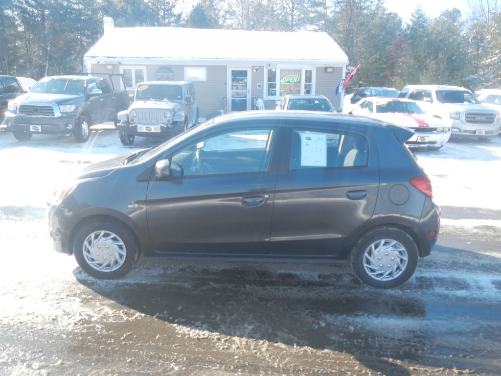 Mitsubishi Mirage ES 2015