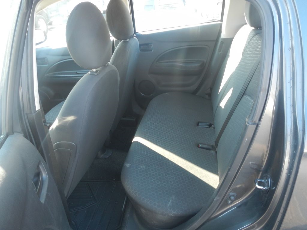 Mitsubishi Mirage ES 2015