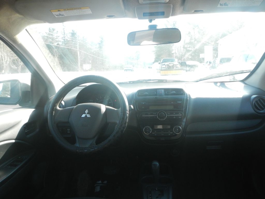 Mitsubishi Mirage ES 2015