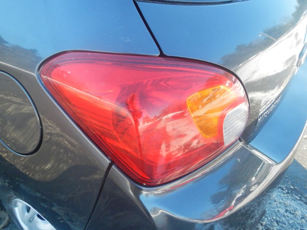 Mitsubishi Mirage ES 2015