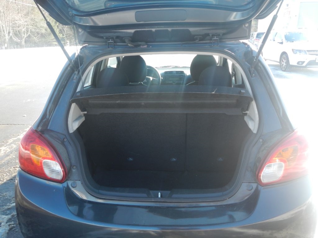 Mitsubishi Mirage ES 2015