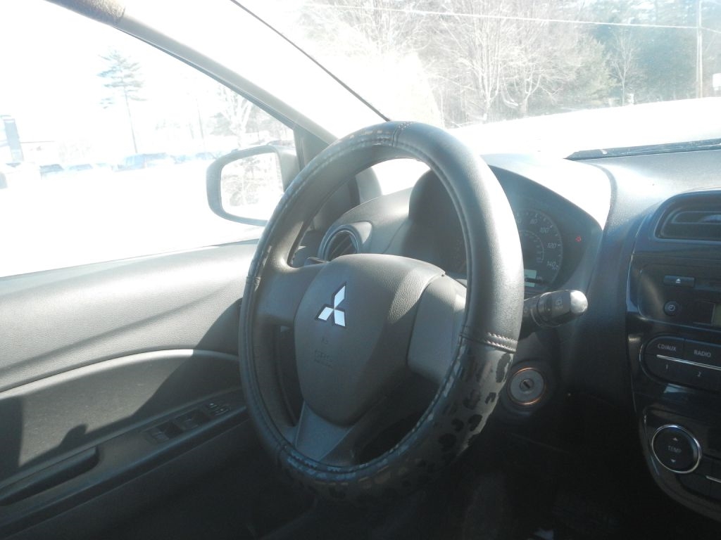 Mitsubishi Mirage ES 2015