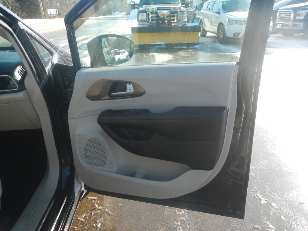 Chrysler Pacifica Touring-L 2018