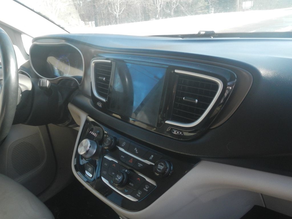Chrysler Pacifica Touring-L 2018