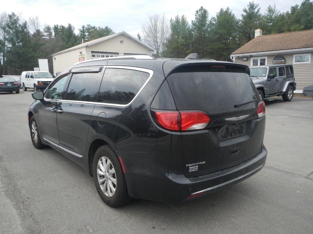 Chrysler Pacifica Touring-L 2018