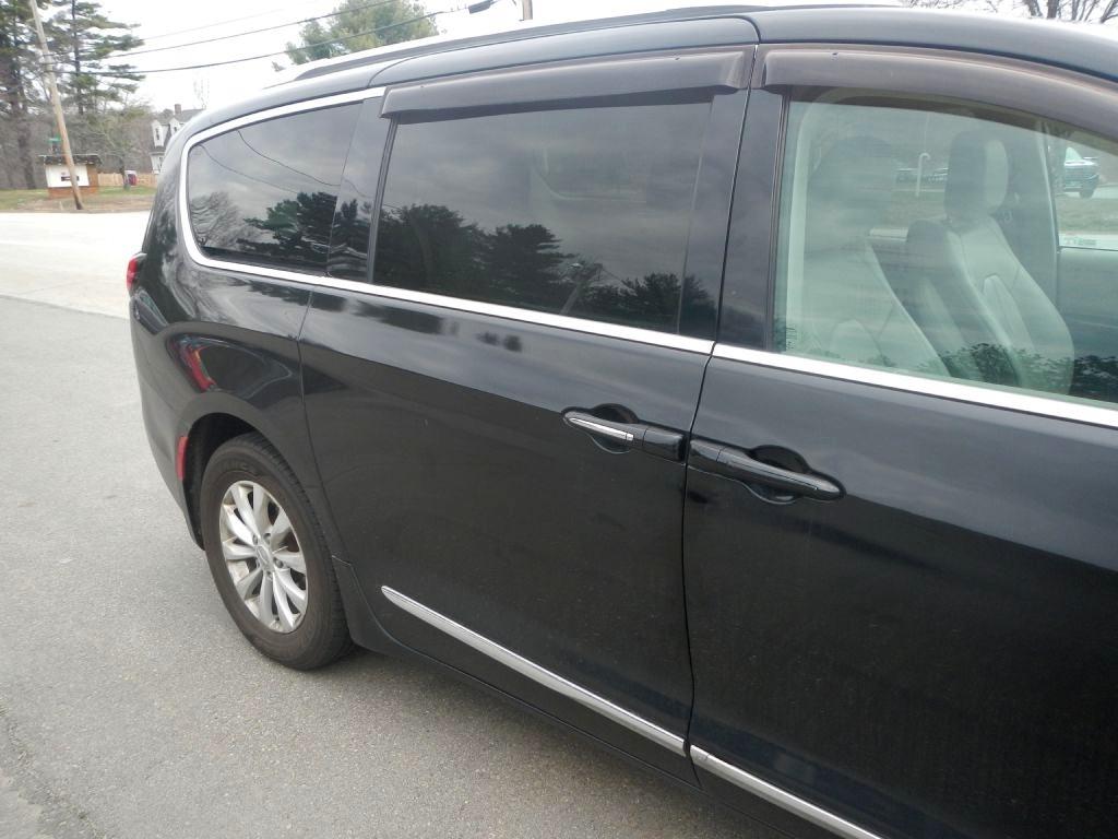 Chrysler Pacifica Touring-L 2018