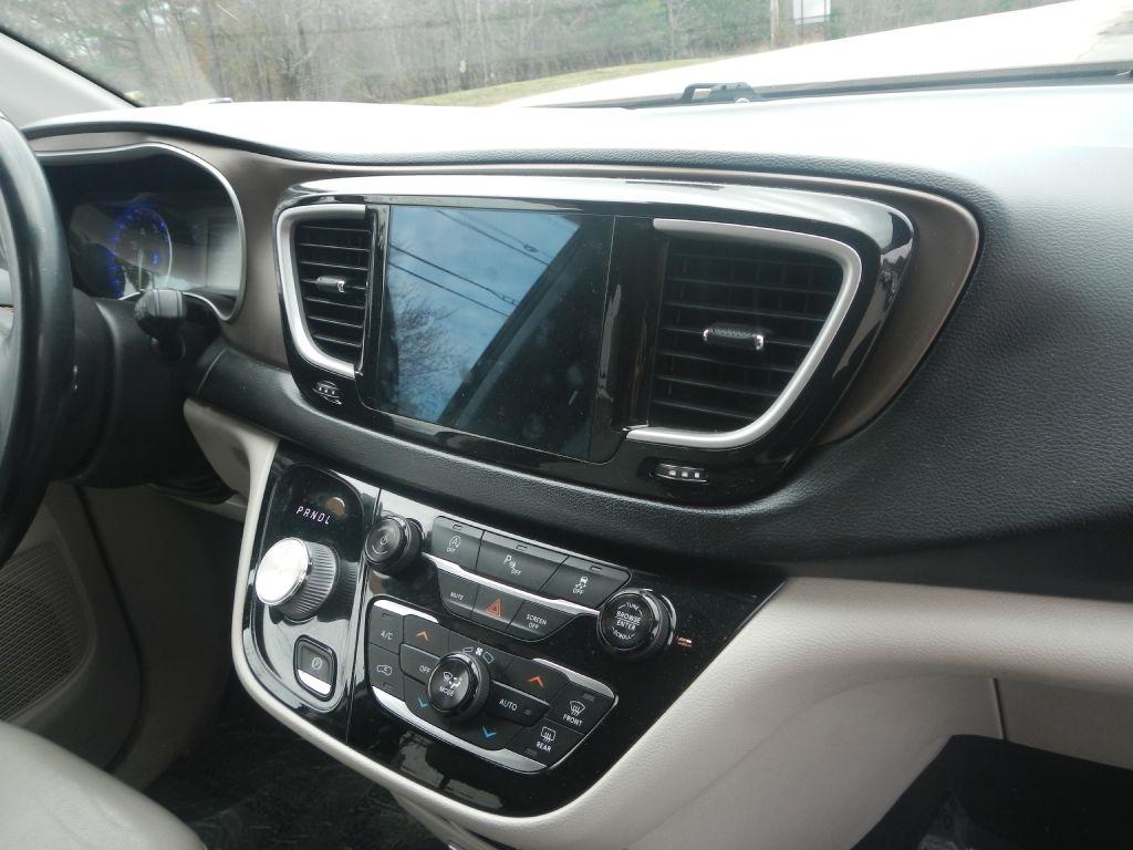 Chrysler Pacifica Touring-L 2018