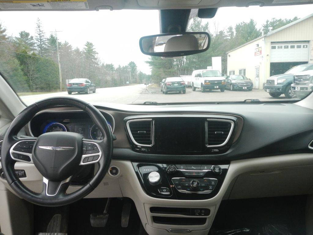 Chrysler Pacifica Touring-L 2018