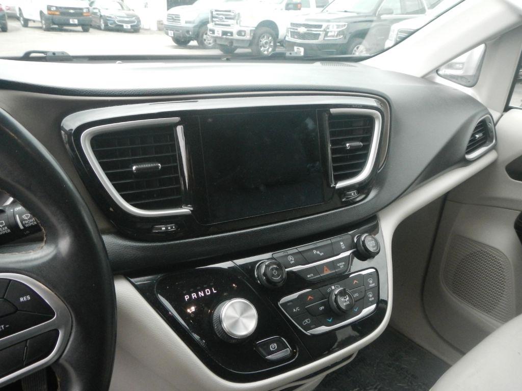 Chrysler Pacifica Touring-L 2018