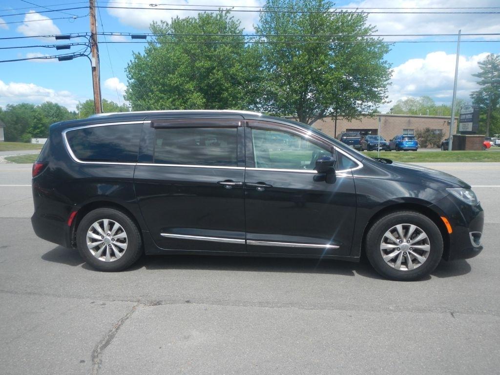 Chrysler Pacifica Touring-L 2018