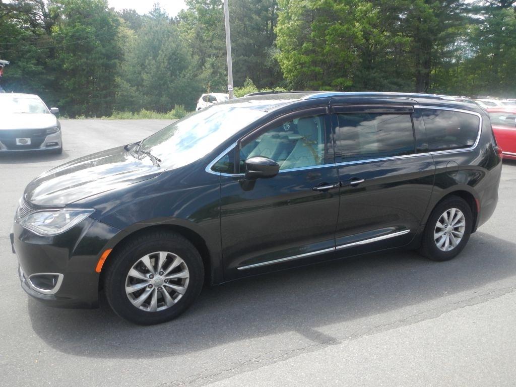 Chrysler Pacifica Touring-L 2018