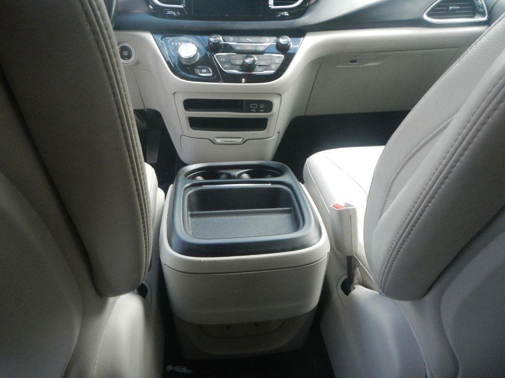 Chrysler Pacifica Touring-L 2018