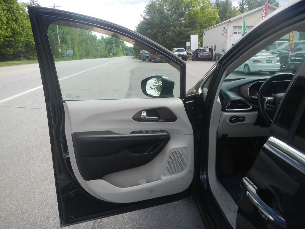 Chrysler Pacifica Touring-L 2018