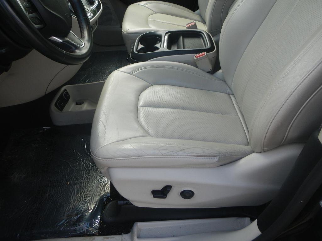 Chrysler Pacifica Touring-L 2018