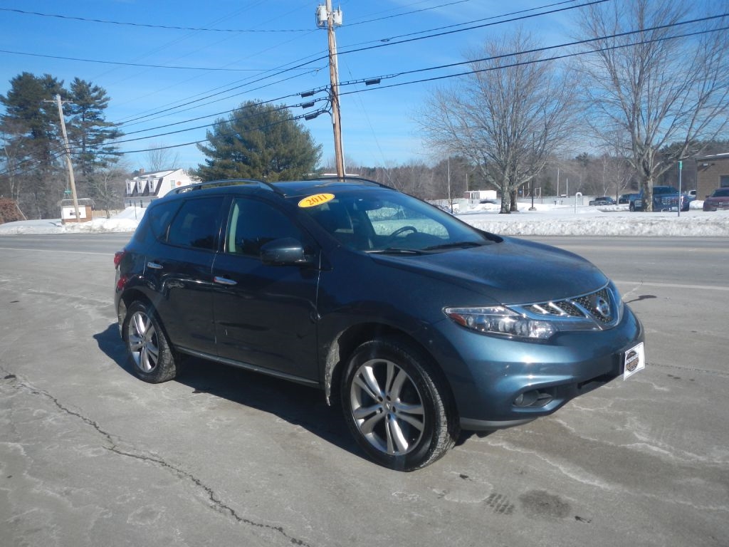 Nissan Murano S AWD 2011