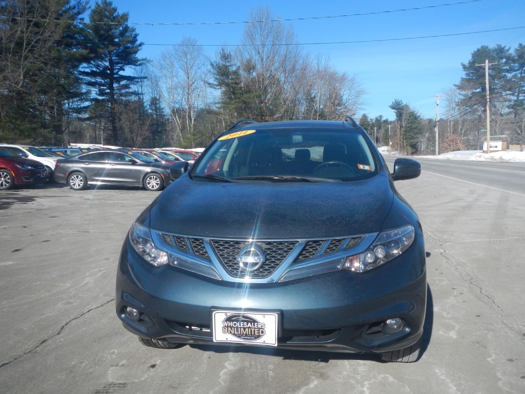 Nissan Murano S AWD 2011