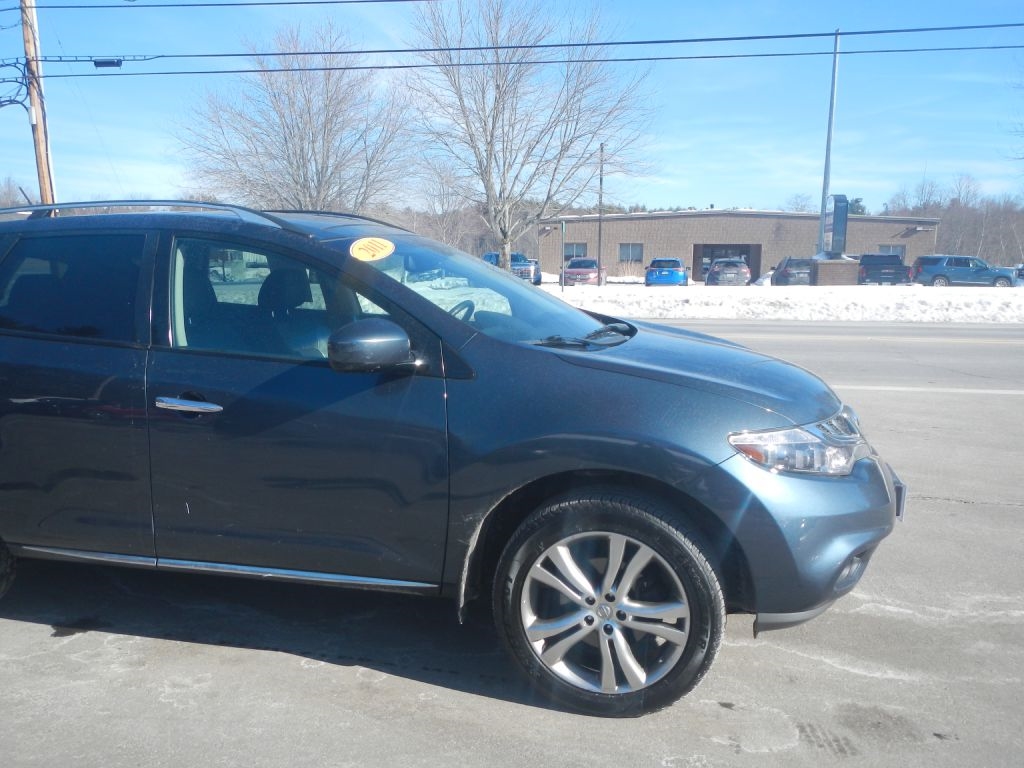 Nissan Murano S AWD 2011