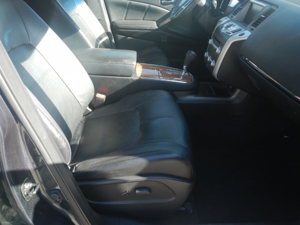 Nissan Murano S AWD 2011