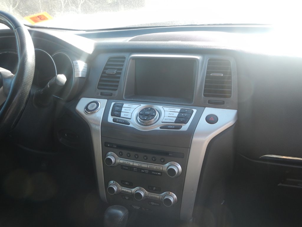 Nissan Murano S AWD 2011