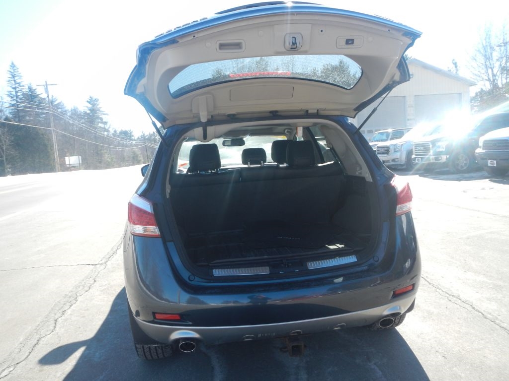 Nissan Murano S AWD 2011