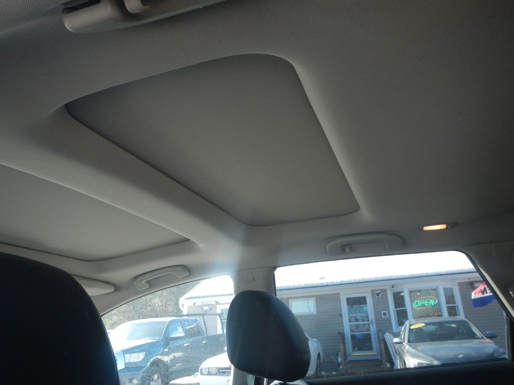 Nissan Murano S AWD 2011