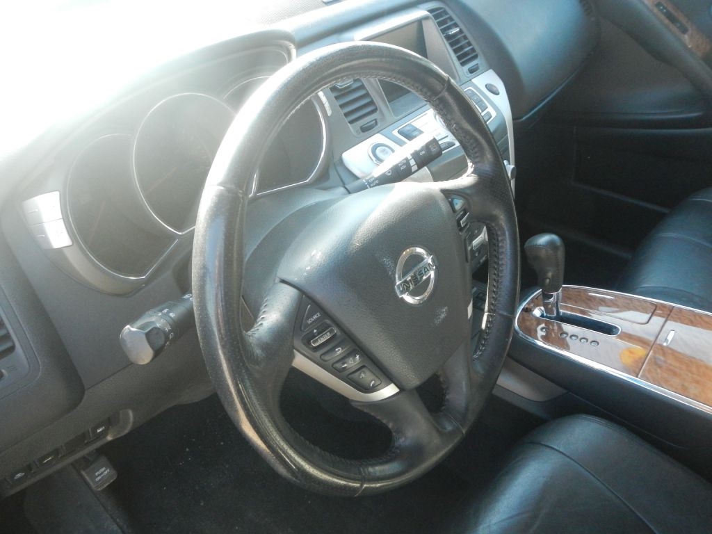 Nissan Murano S AWD 2011