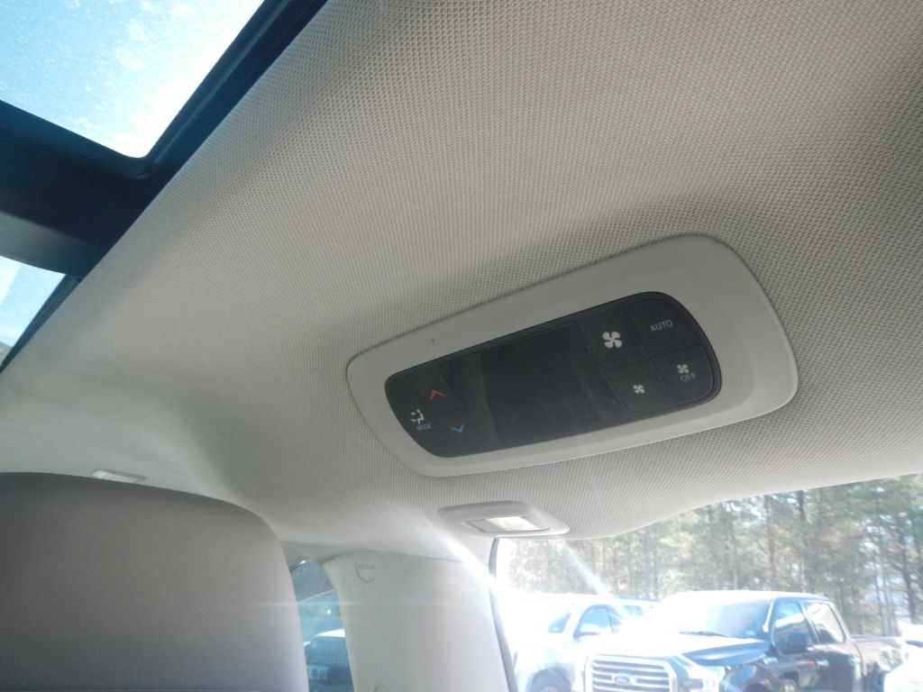 Chrysler Pacifica Limited 2019