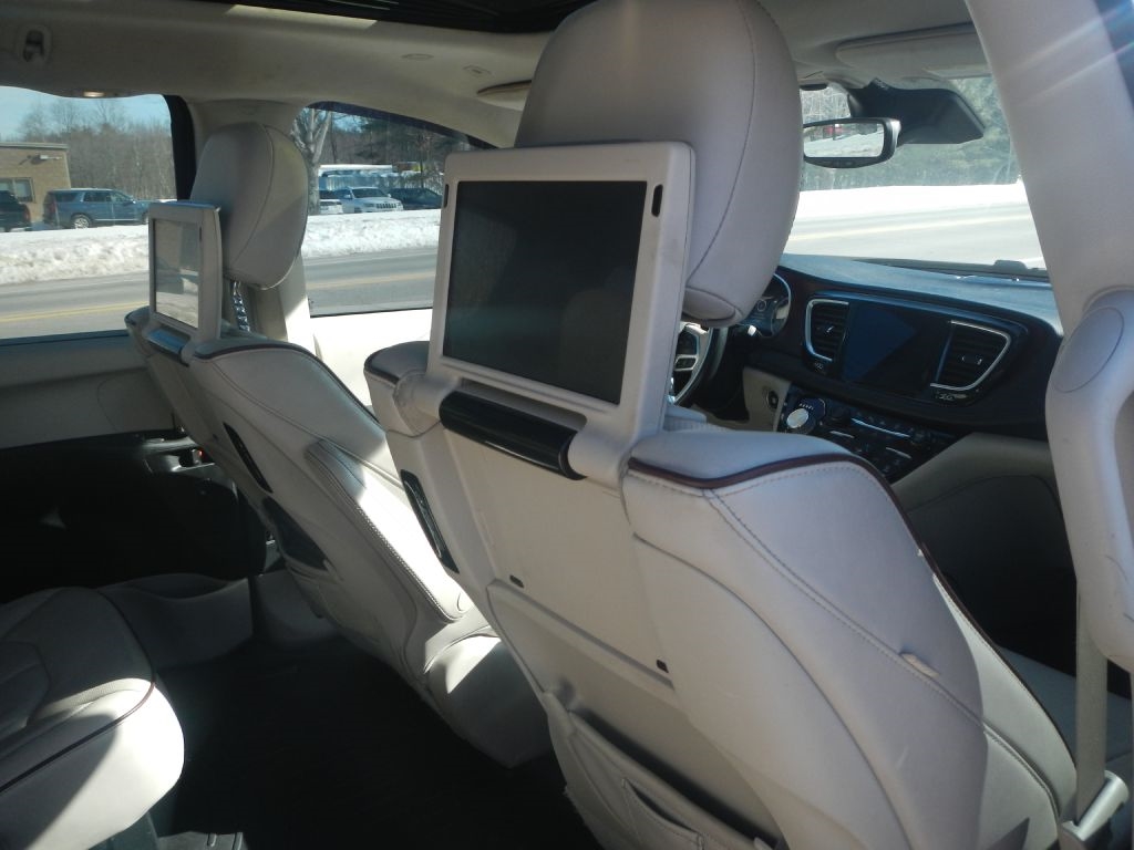 Chrysler Pacifica Limited 2019