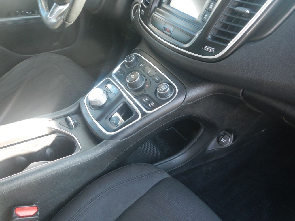 Chrysler 200 Limited 2015