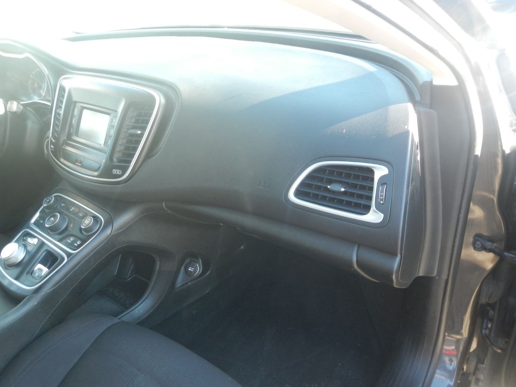 Chrysler 200 Limited 2015