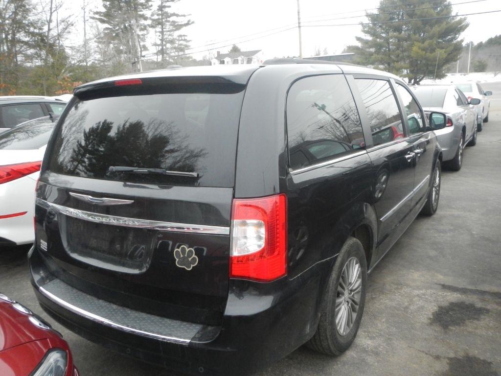 Chrysler Town & Country Touring-L 2014