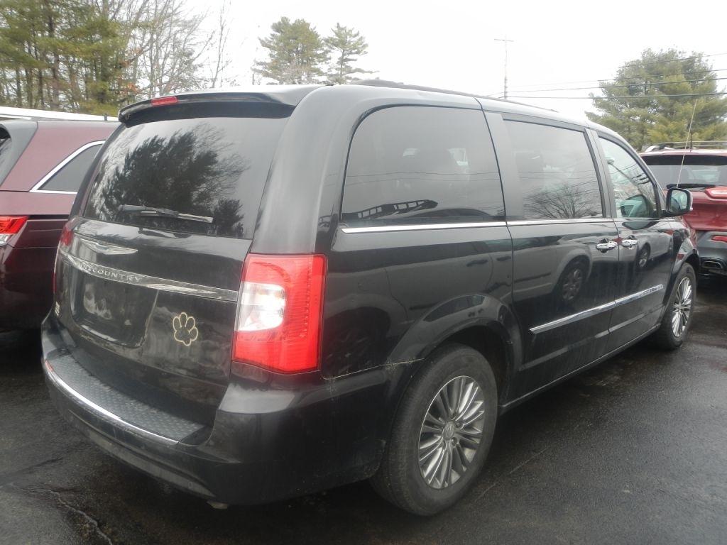 Chrysler Town & Country Touring-L 2014
