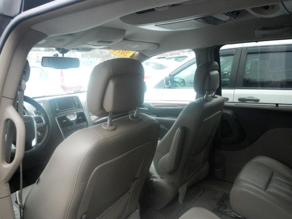 Chrysler Town & Country Touring-L 2014