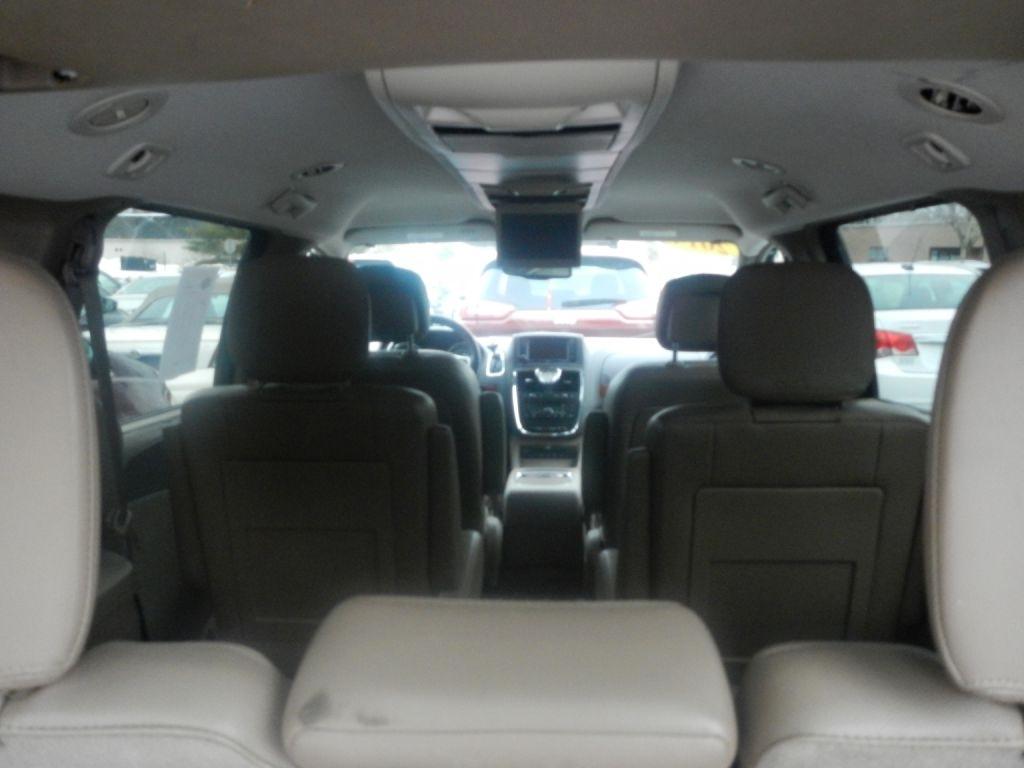 Chrysler Town & Country Touring-L 2014