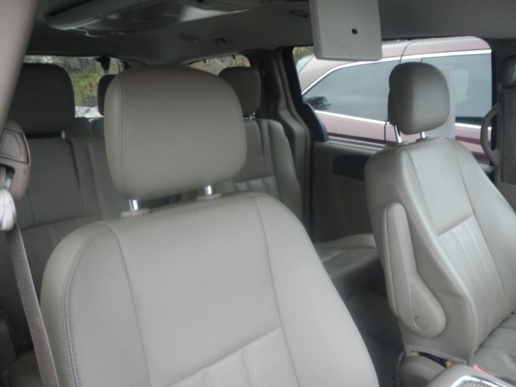 Chrysler Town & Country Touring-L 2014