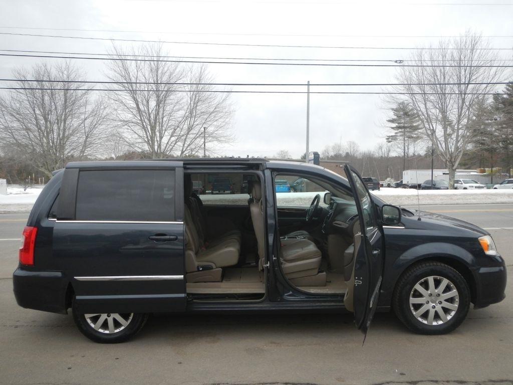 Chrysler Town & Country Touring 2014