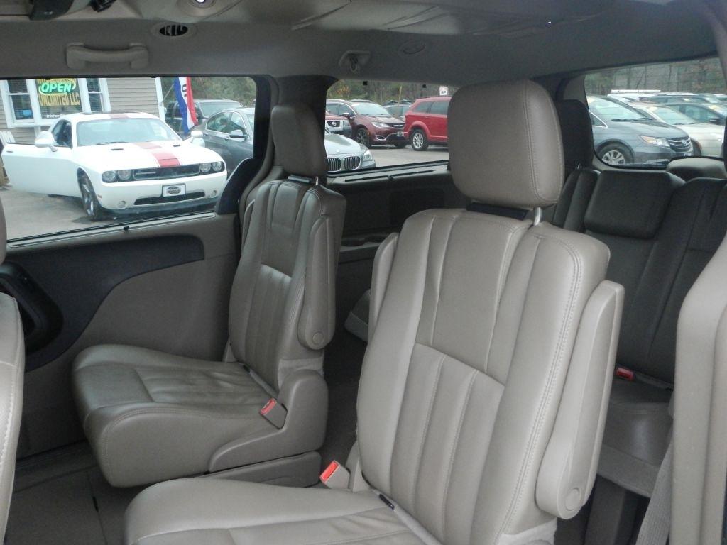 Chrysler Town & Country Touring 2014